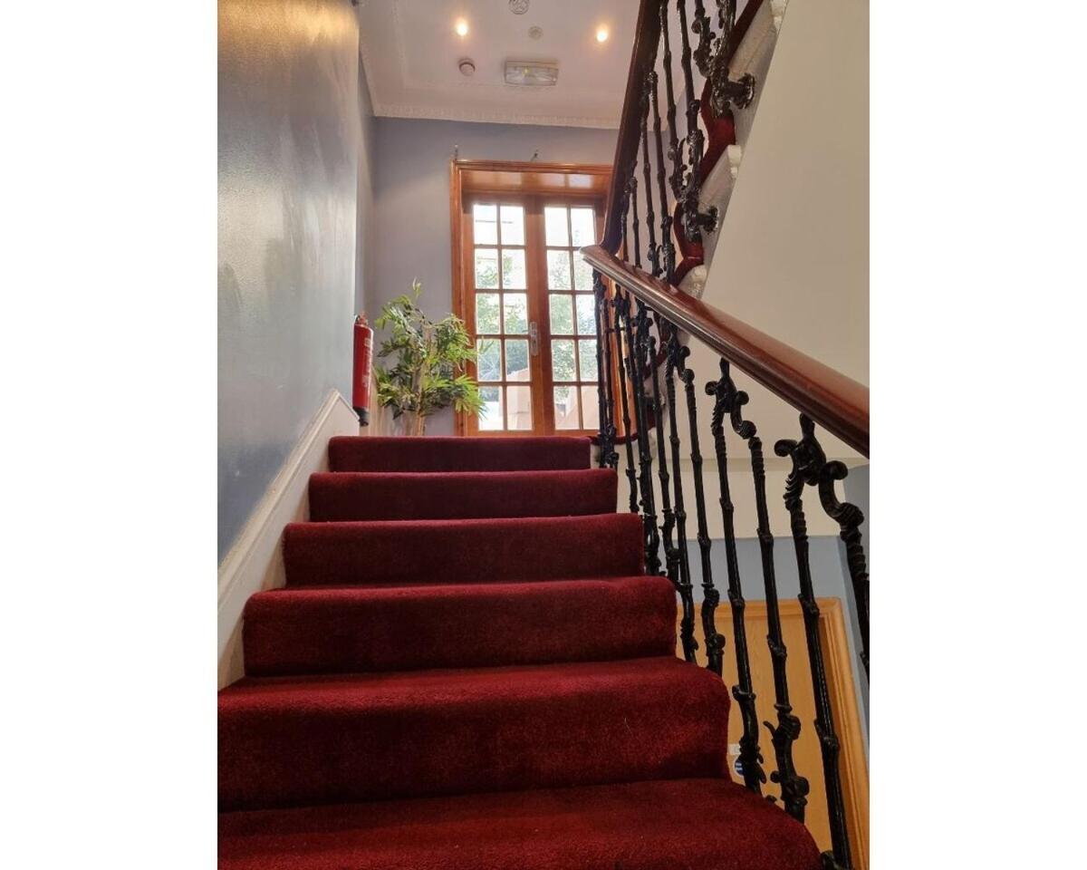 F304-Lovely 3Rd Flr Studio Fits 2 Near Hyde Park London Bagian luar foto