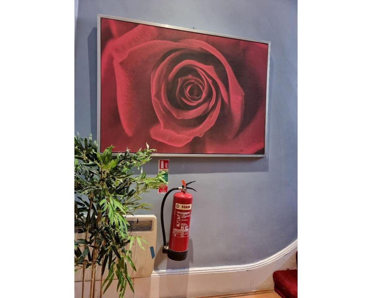 F304-Lovely 3Rd Flr Studio Fits 2 Near Hyde Park London Bagian luar foto