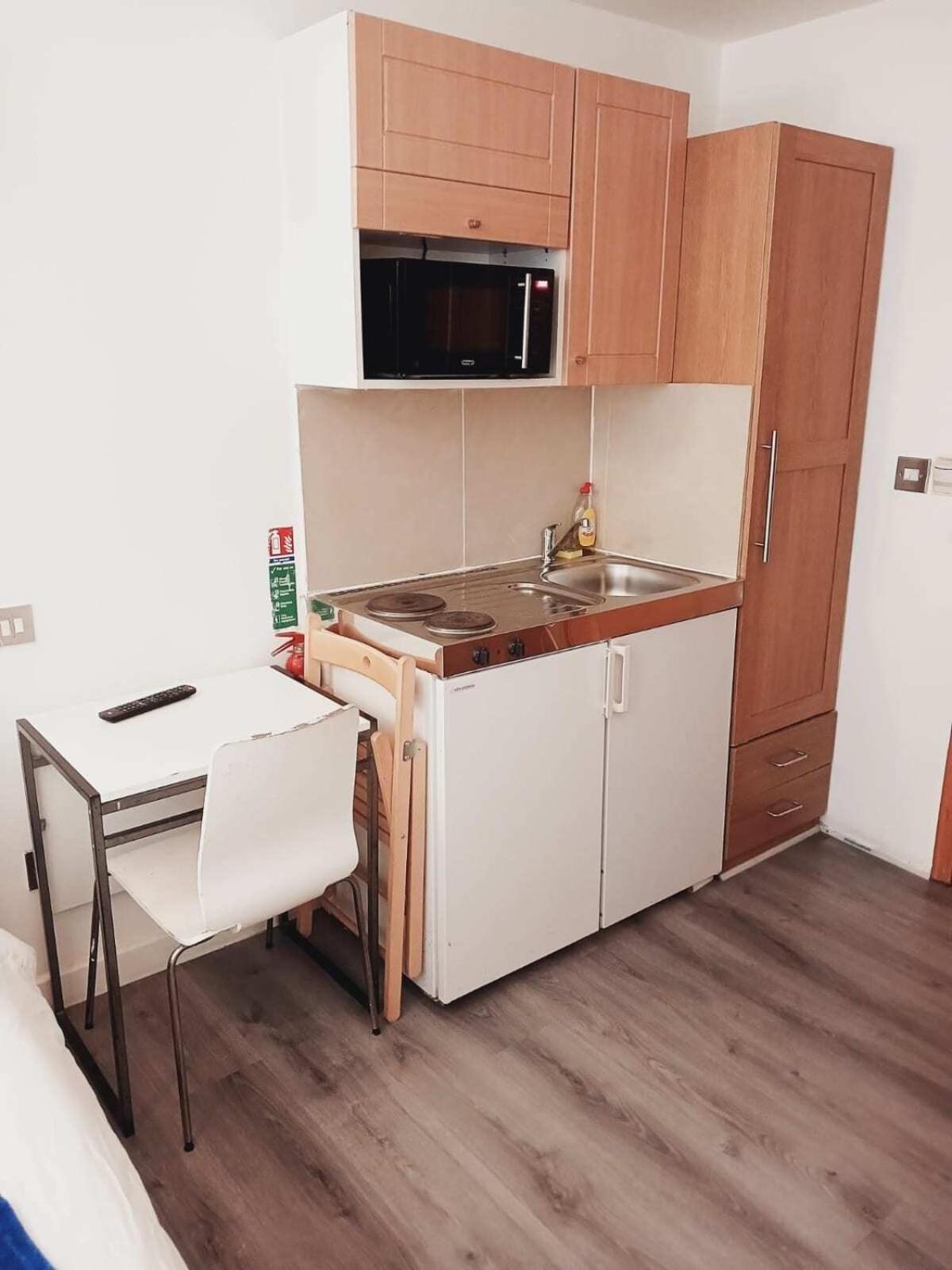 F304-Lovely 3Rd Flr Studio Fits 2 Near Hyde Park London Bagian luar foto